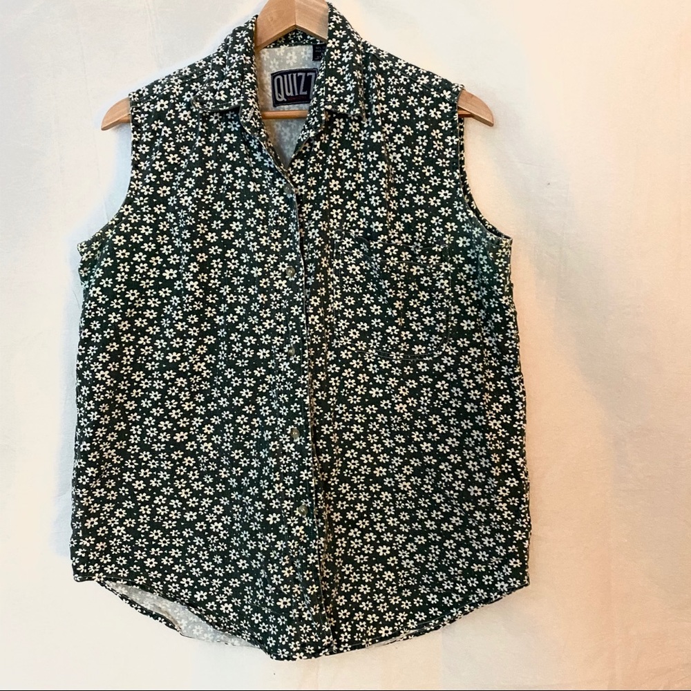 NEW YORK QUIZZ WomenS Button Down green floral M